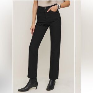 Reformation Cynthia High Waist relaxed jeans. NWT Size 26. Black. RP $198